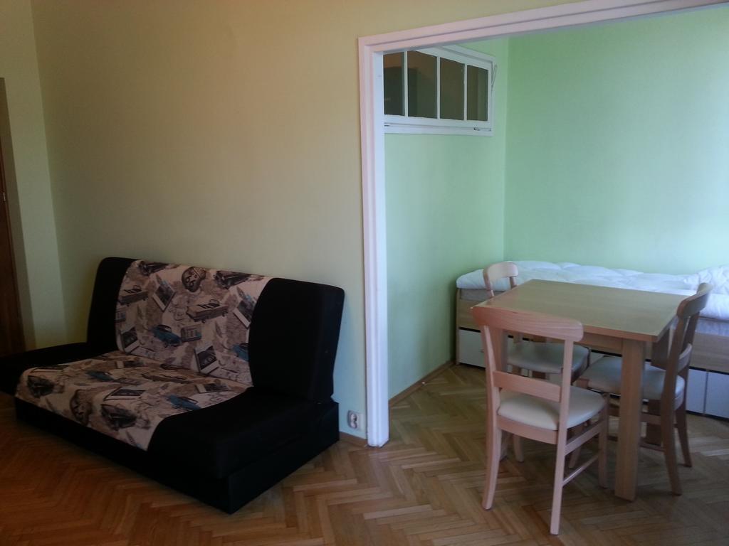 クラクフApartament Familiaアパートメント 部屋 写真